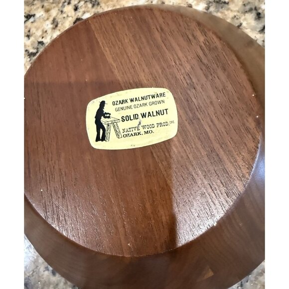 Set Of 2  Ozark Treasures Salad Bowls Wood Walnut  Dish 7"  USA - Picture 4 of 5